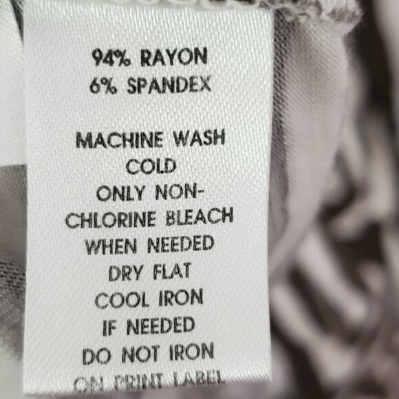 LOFT GIRAFFE print super soft tank‎ top - Picture 2 of 6